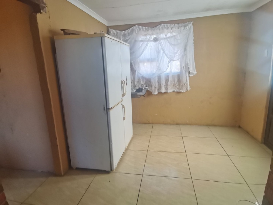 2 Bedroom Property for Sale in Zwide Eastern Cape